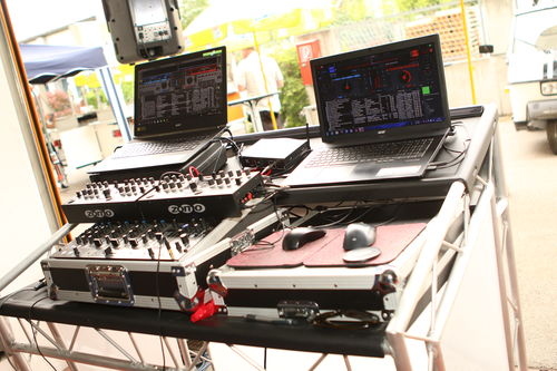 eventdjs-setup-DJ-Pult