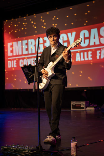 Emergency Case Partyband