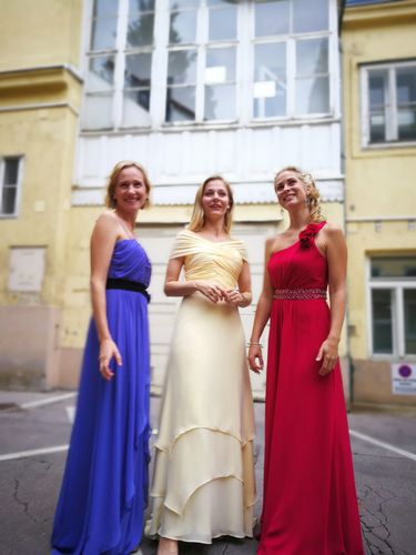Trio Amabile in einem Wiener Innenhof